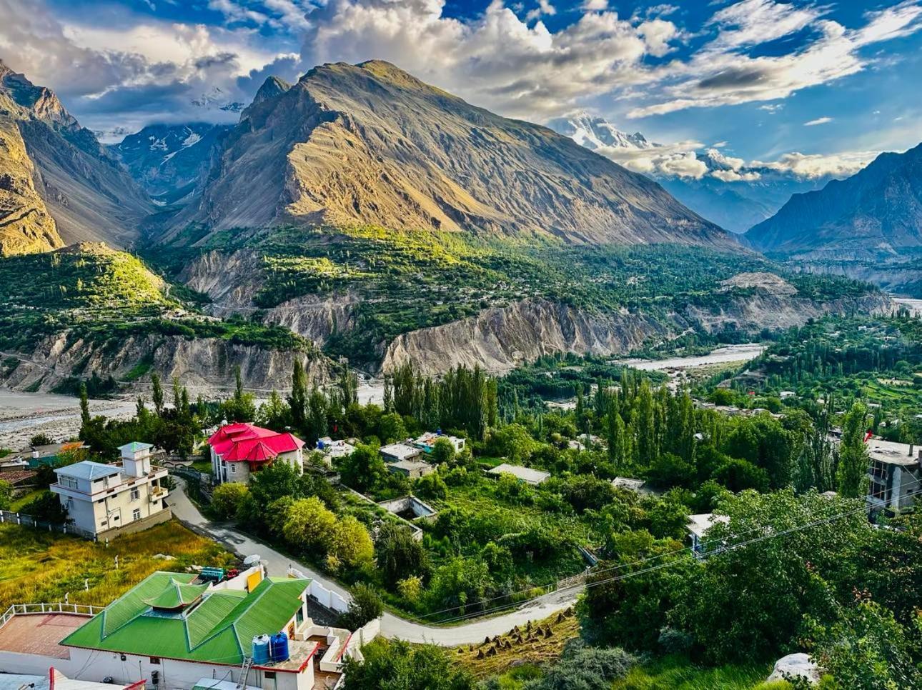 Karimabad  Old Hunza Inn מראה חיצוני תמונה